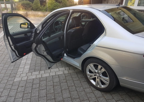 Mercedes-Benz Klasa C cena 28900 przebieg: 192000, rok produkcji 2007 z Cieszanów małe 79
